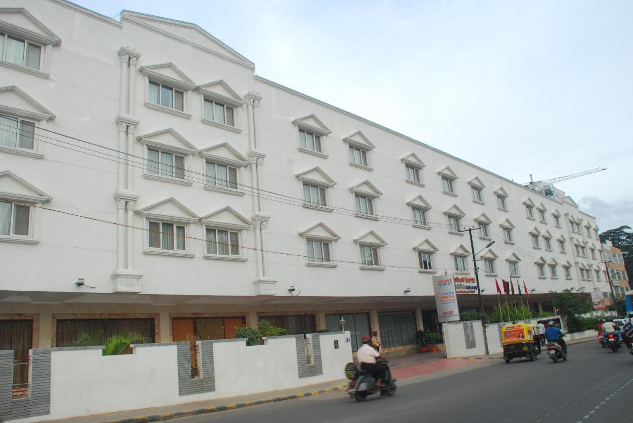 Hotel Parijatha Gateway Bangalore Exterior foto