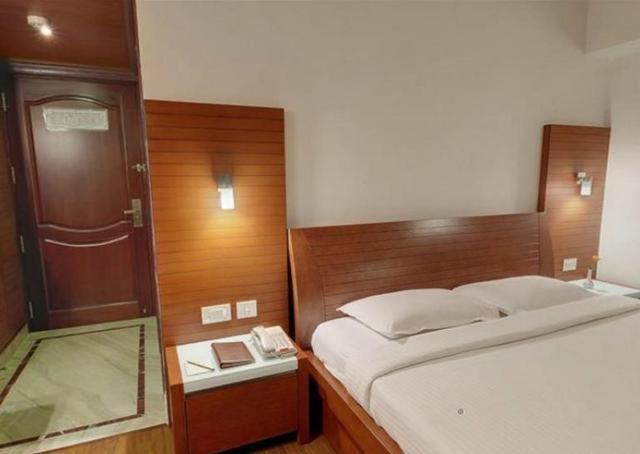 Hotel Parijatha Gateway Bangalore Zimmer foto