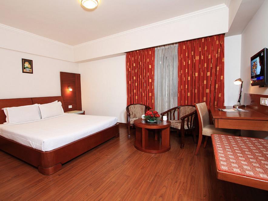 Hotel Parijatha Gateway Bangalore Exterior foto