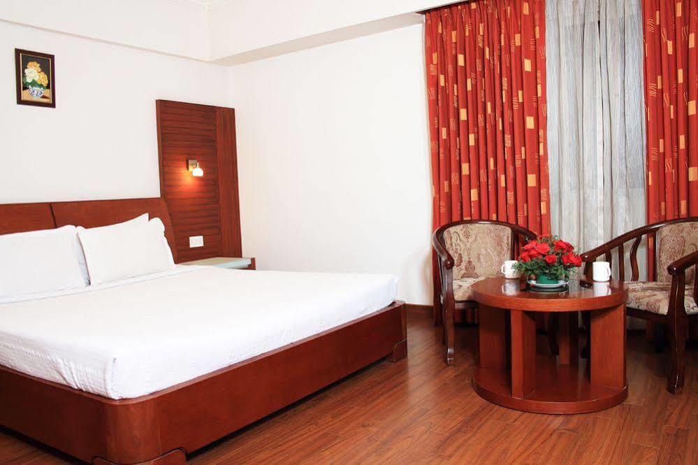 Hotel Parijatha Gateway Bangalore Exterior foto